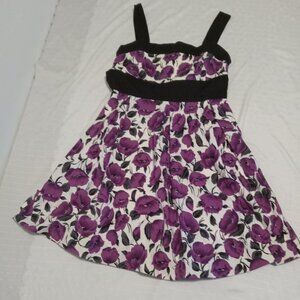 Beautiful romantic floral summer dress with petticoat